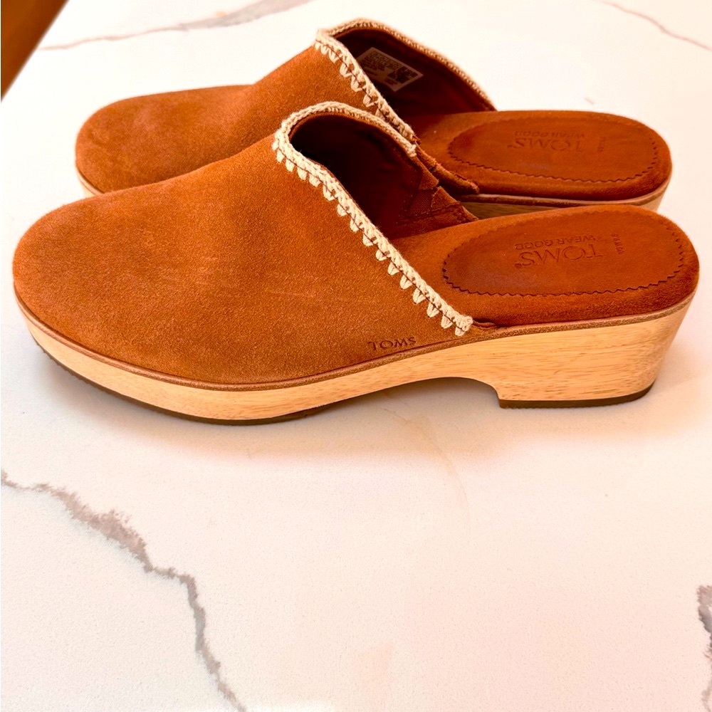 TOMS Women's Brown Suede Clogs